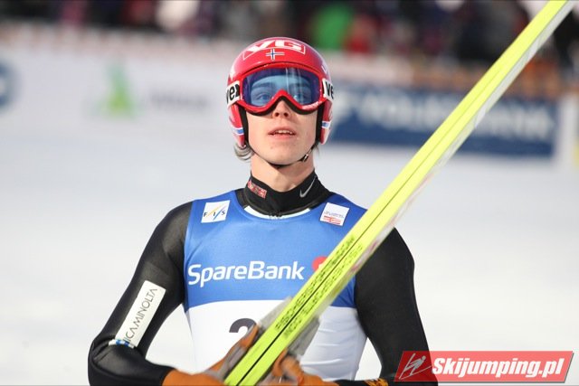010 Andreas Stjernen